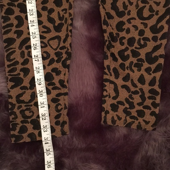 Leopard Print Leggings - Picture 3 of 3